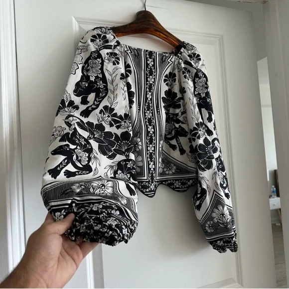 Farm Rio Off-White Flower Leopards Long Sleeve Blouse - Picture 2 of 8